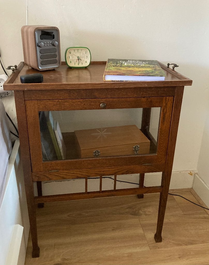 Houten Theeservies-vitrinekastje, Ophalen, Gebruikt, Met klep(pen), 50 tot 100 cm
