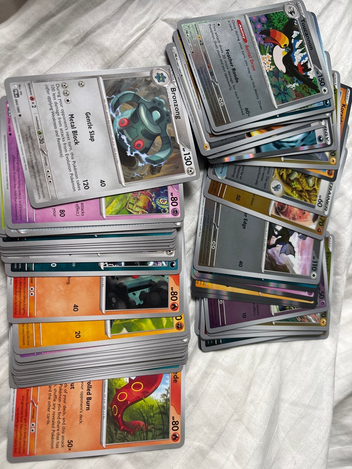 Pokémon kaarten: 30 Holo/Reverse Holo en 28 normale kaarten, Ophalen of Verzenden, Gebruikt, Meerdere kaarten, Foil