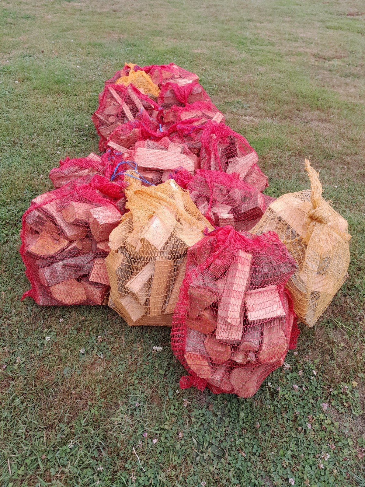105 kg brandhout/haardhout, Tuin en Terras, Haardhout, Minder dan 3 m³, Ophalen, Elzenhout, Blokken