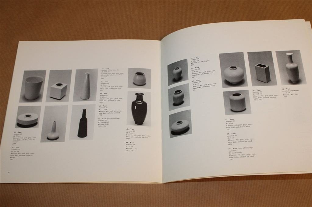 Han Knaap — St. Maarten Porcelein — Catalogus, Ophalen of Verzenden, Gelezen