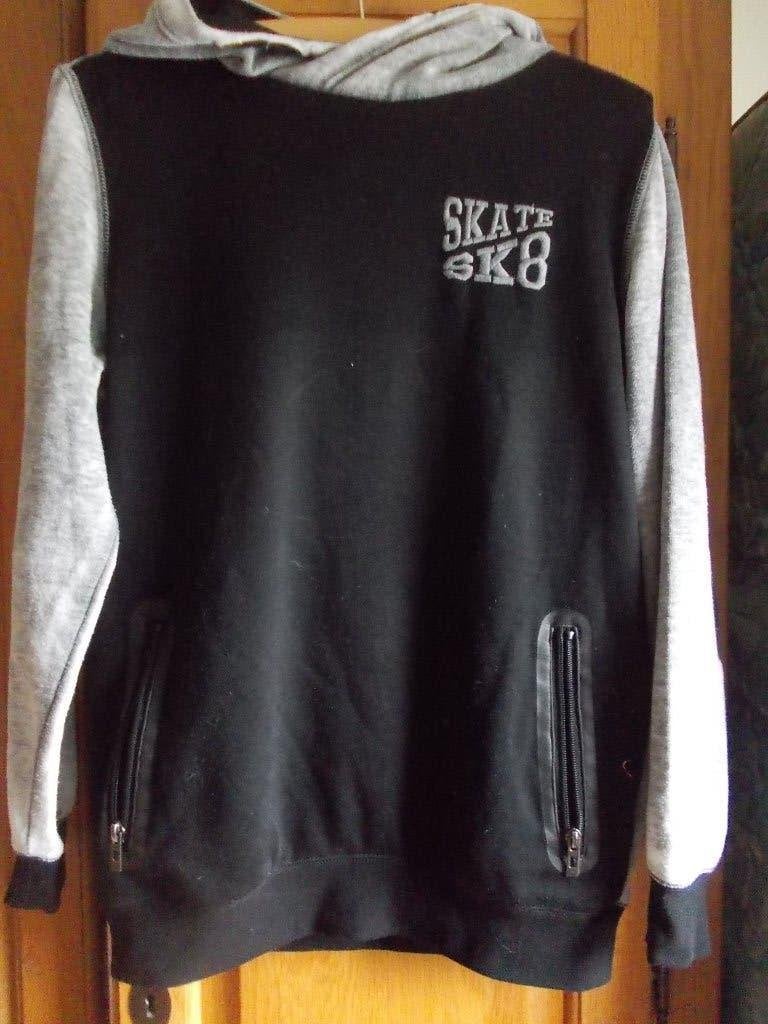 Leuke hoodie in maat 158/164 van Charles Vogele., Kinderen en Baby's, Kinderkleding | Maat 158, Ophalen, Charles Vogele, Jongen