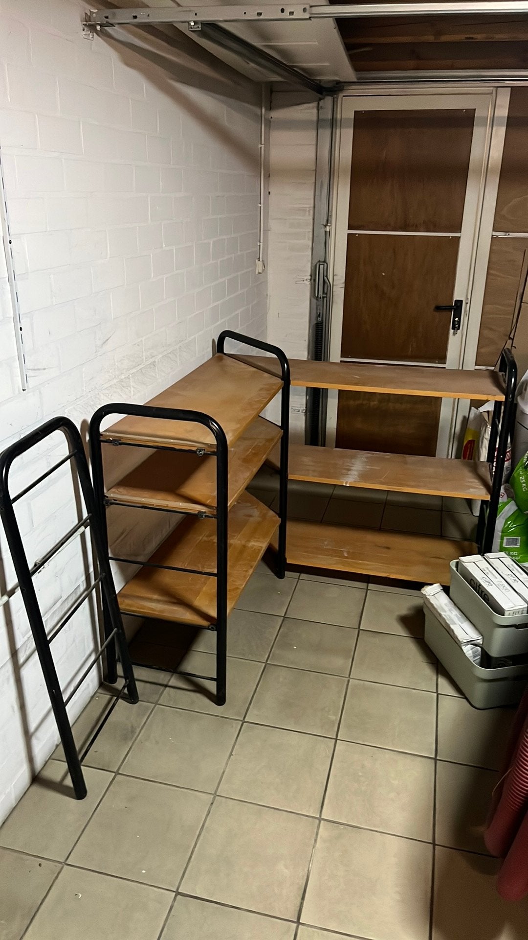 Stellingkast, Ophalen, Gebruikt