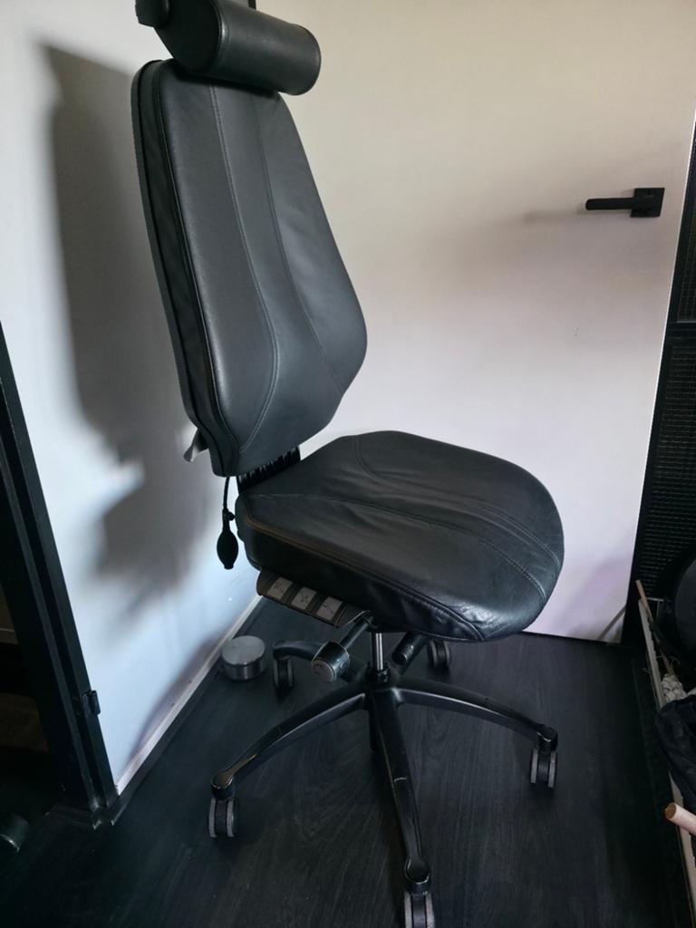 : RH Logic 400 Ergonomische Bureaustoel – Luxe Zwart Leder &, Ophalen, Gebruikt, Zwart, Bureaustoel