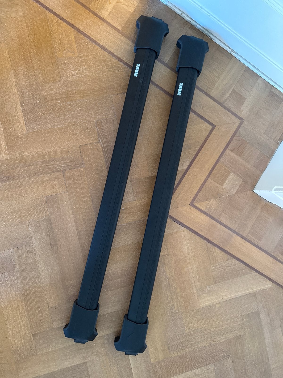 Thule WingBar Edge Dakdragerset Zwart (721520 & 720400) – Zg, Auto diversen, Dakdragers, Ophalen, Zo goed als nieuw