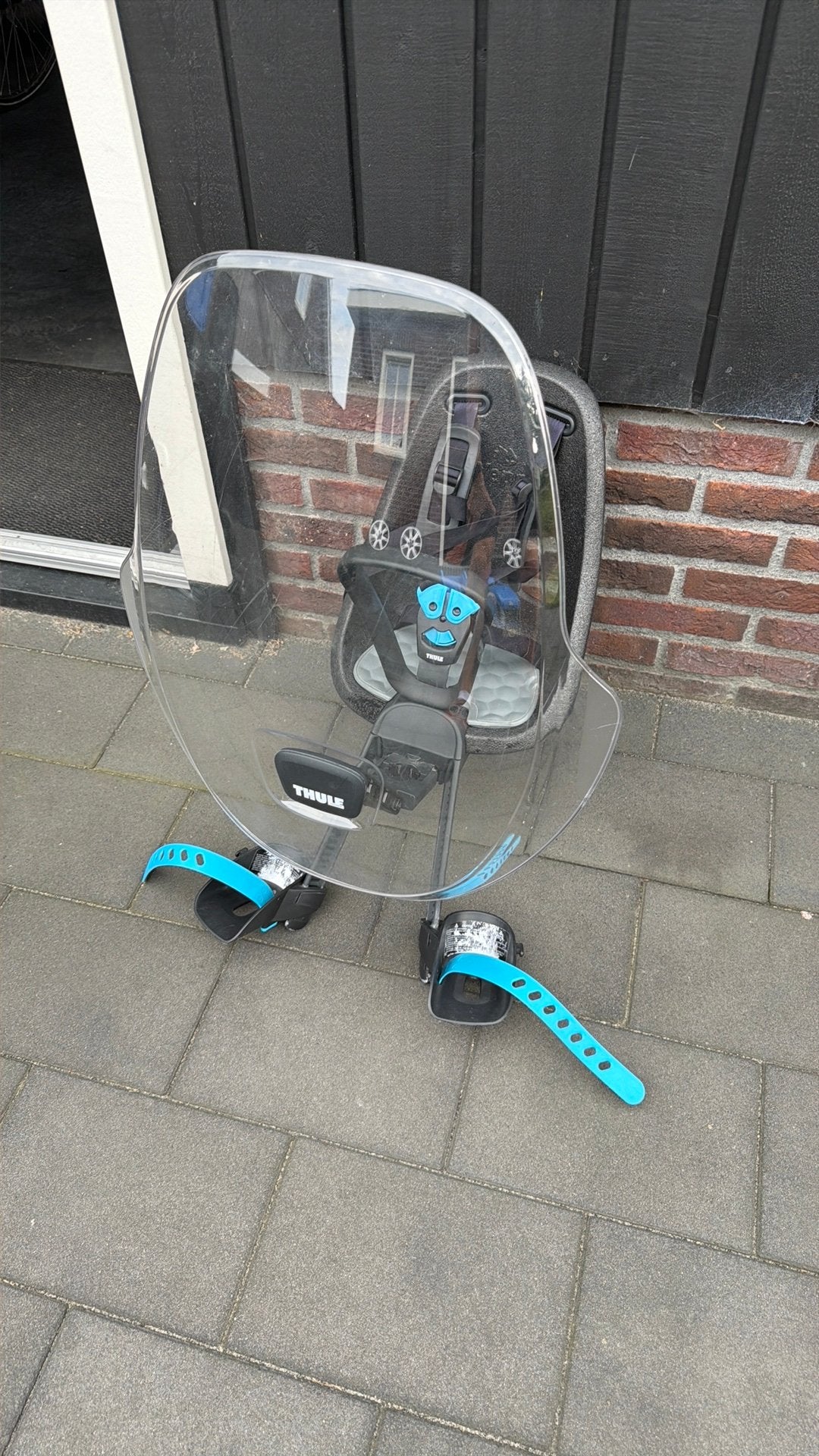 Thule Yepp Next Mini fietsstoeltje inclusief windscherm, Ophalen of Verzenden, Gebruikt, Voorzitje, Voetsteuntjes