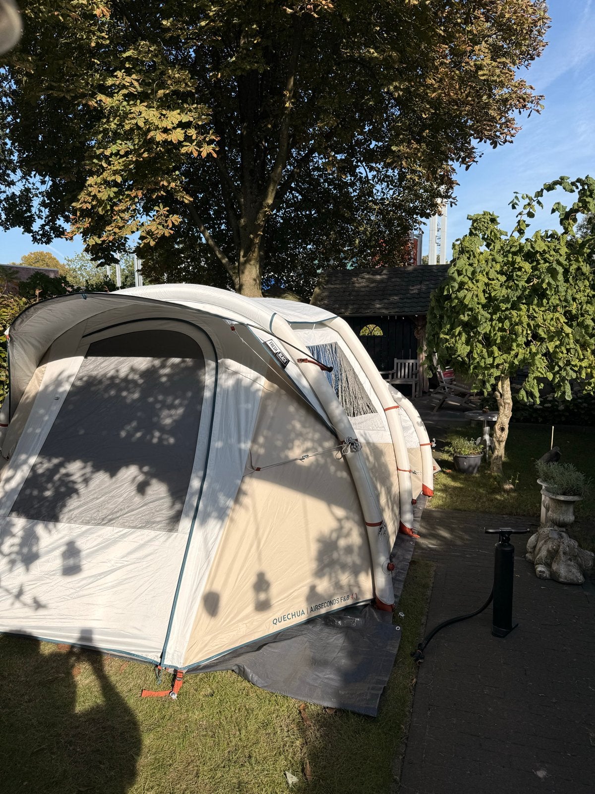 Quechua Airseconds 4.1 Fresh & Black opblaasbare tent, Ophalen of Verzenden, Zo goed als nieuw, Tot en met 4