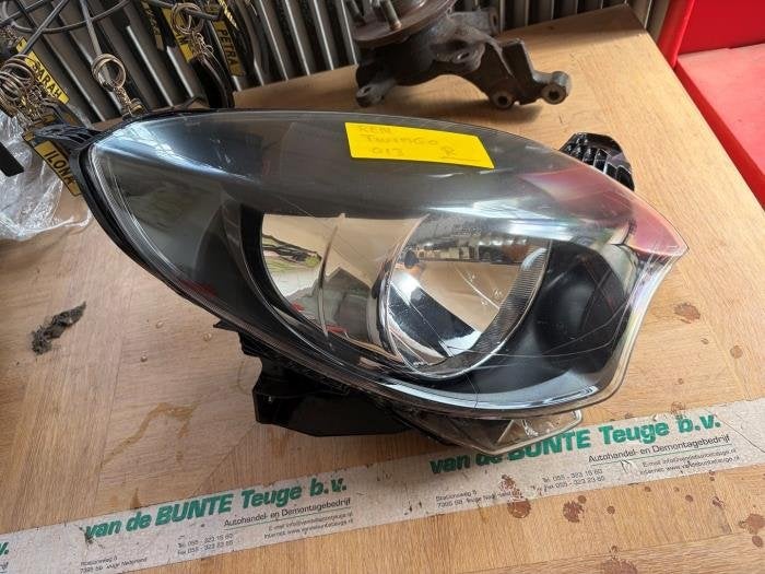 Koplamp rechts van een Renault Twingo, Gebruikt, -, Renault, -