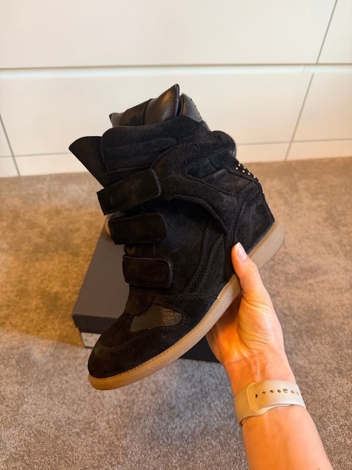 Bronx Jae-yy Sneakerwedge Suede Zwart Maat 39, Kleding | Dames, Zwart, Ophalen of Verzenden, Sneakers of Gympen, Zo goed als nieuw
