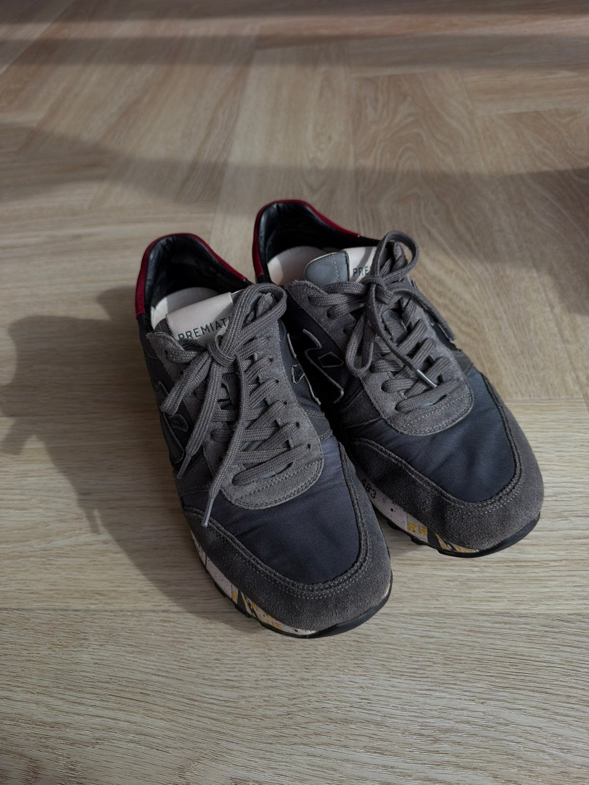 Premiata sneakers maat 43 – Grijs/Rood, Ophalen, Zo goed als nieuw, Overige kleuren