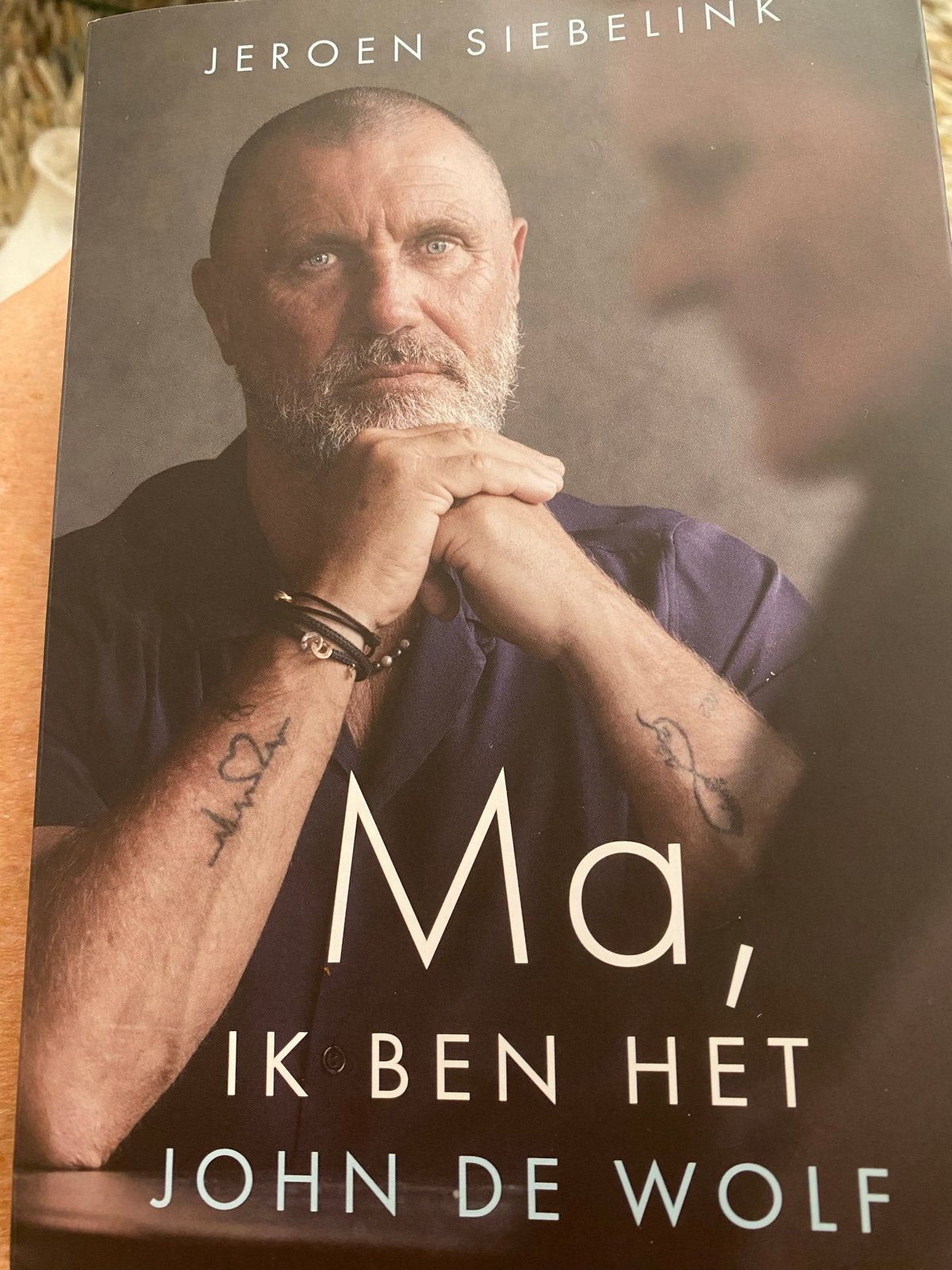 Ma, ik ben het - John de Wolf (Jeroen Siebelink), Ophalen of Verzenden, Zo goed als nieuw, Sport