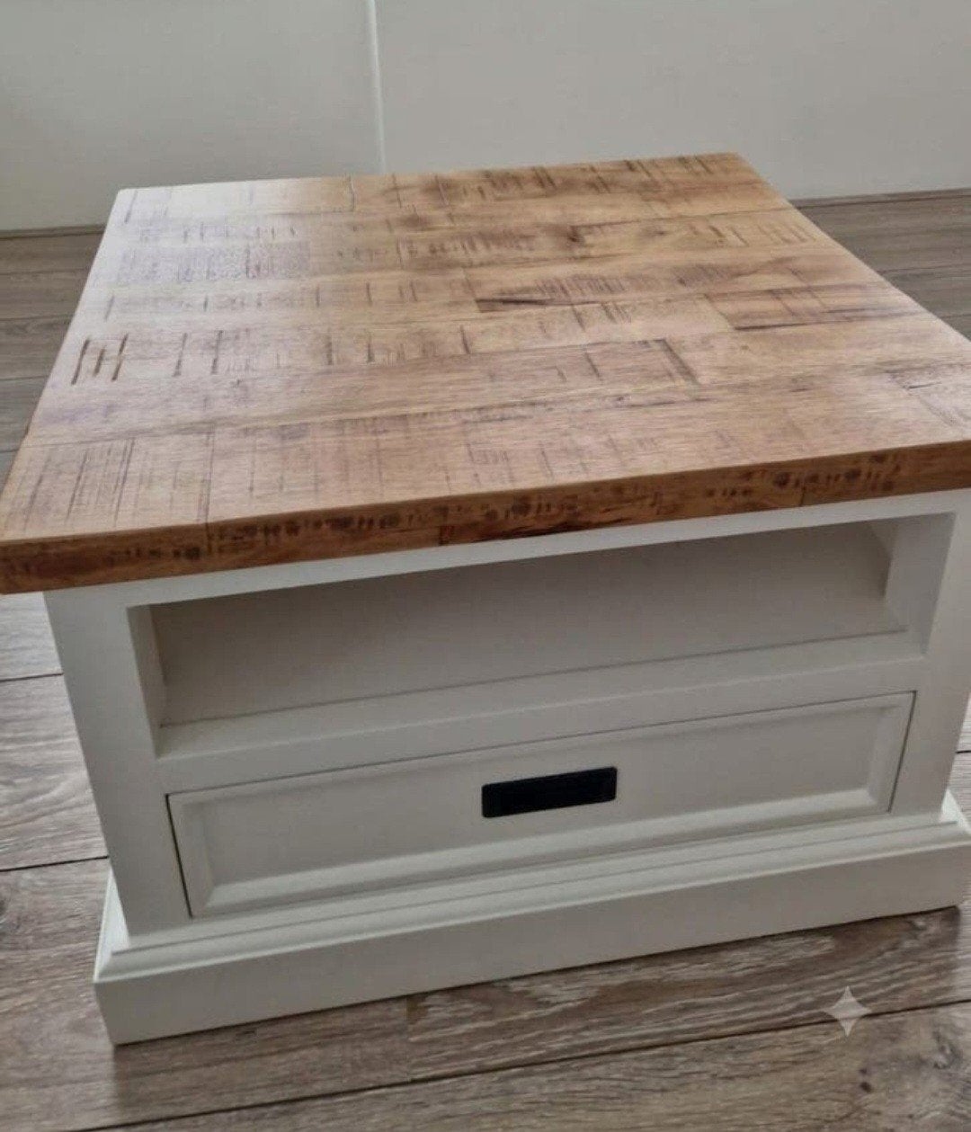 Landelijke bijzettafel Summerville z.g.a. nieuw, echt hout, Huis en Inrichting, Tafels | Bijzettafels, Ophalen, Vierkant, 55 tot 75 cm