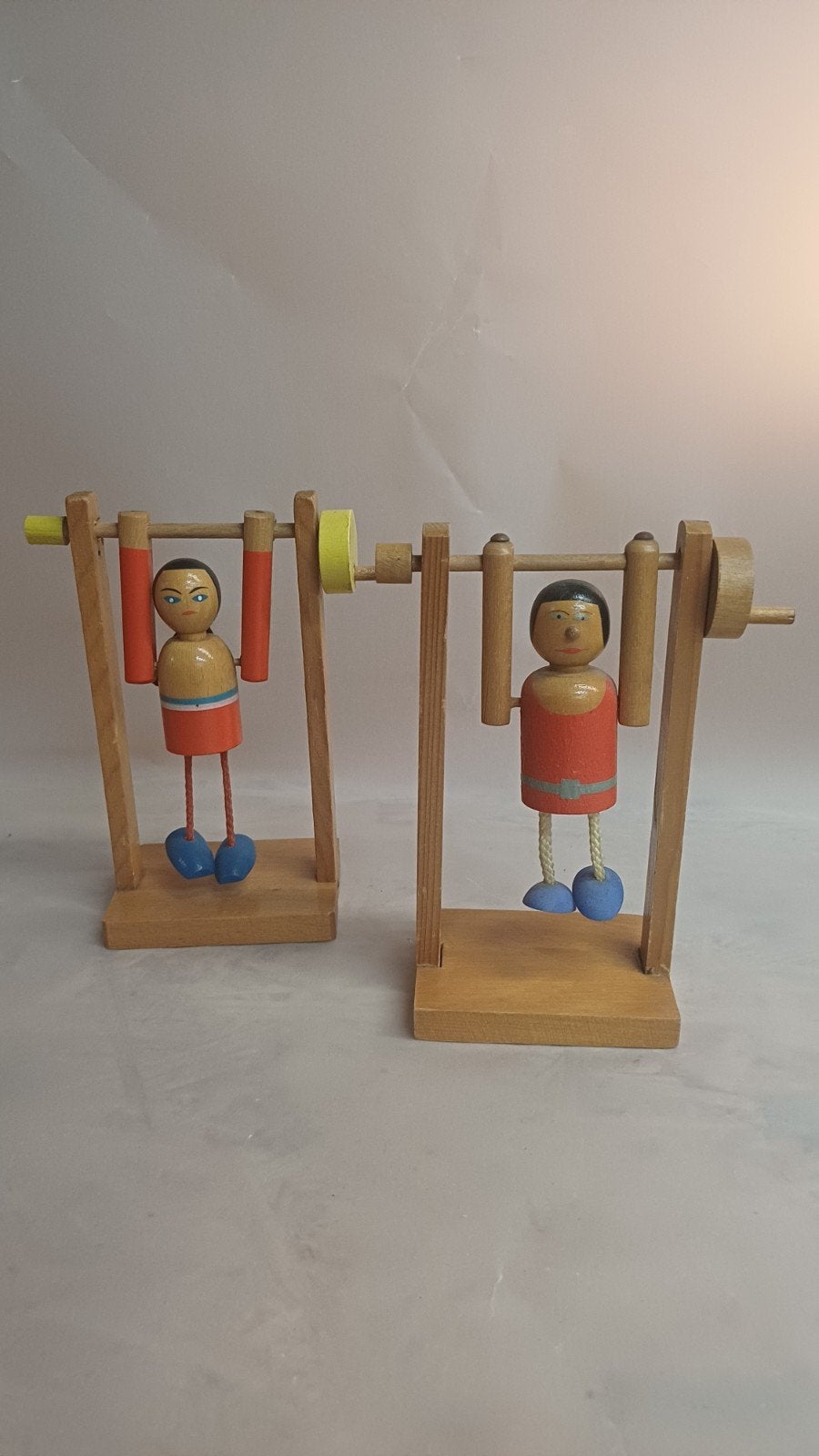 vintage Oost-Duitse houten turnfiguurtjes poppen speelgoed, Ophalen of Verzenden