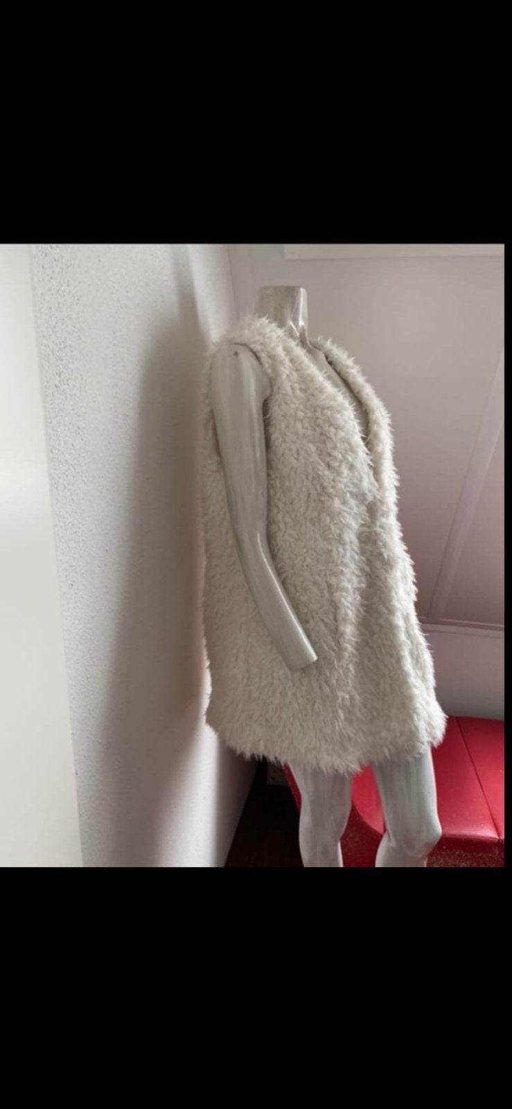 Witte pluizige bodywarmer, Ophalen of Verzenden, Zo goed als nieuw, Maat 38/40 (M), Wit