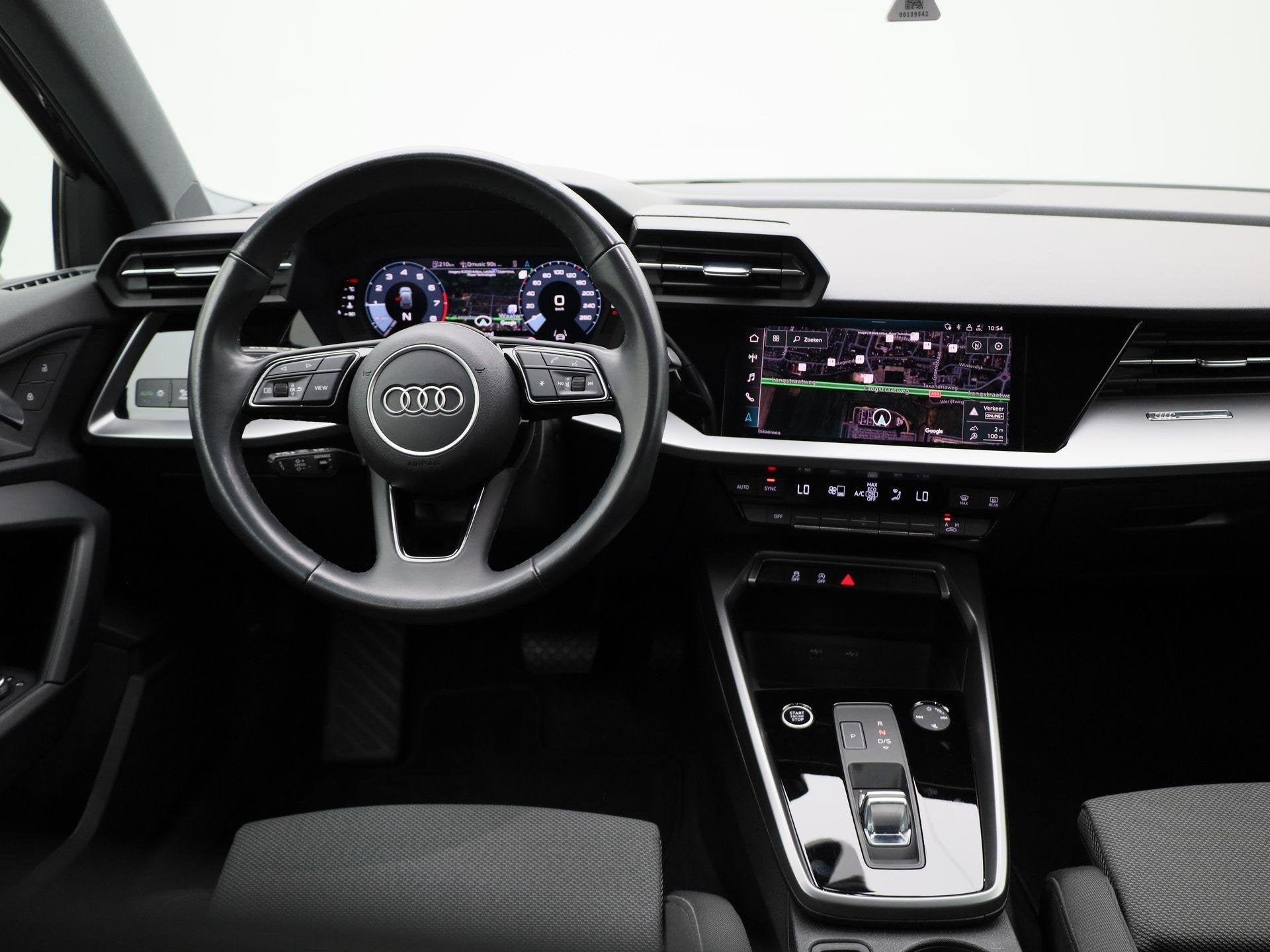 Audi A3 Sportback 30 TFSI S edition | Automaat | Virtual coc, Auto's, Audi, 12 maanden, Gebruikt, Leder en Stof, Zwart