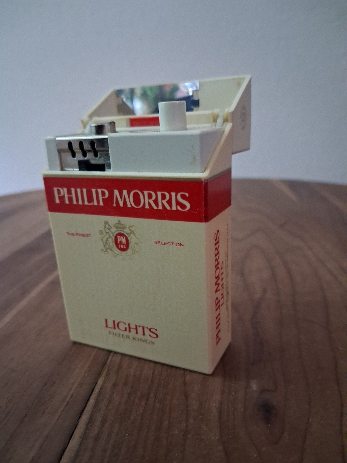 Vintage Philip Morris Lights sigarettenpakje aansteker, Verzamelen, Ophalen