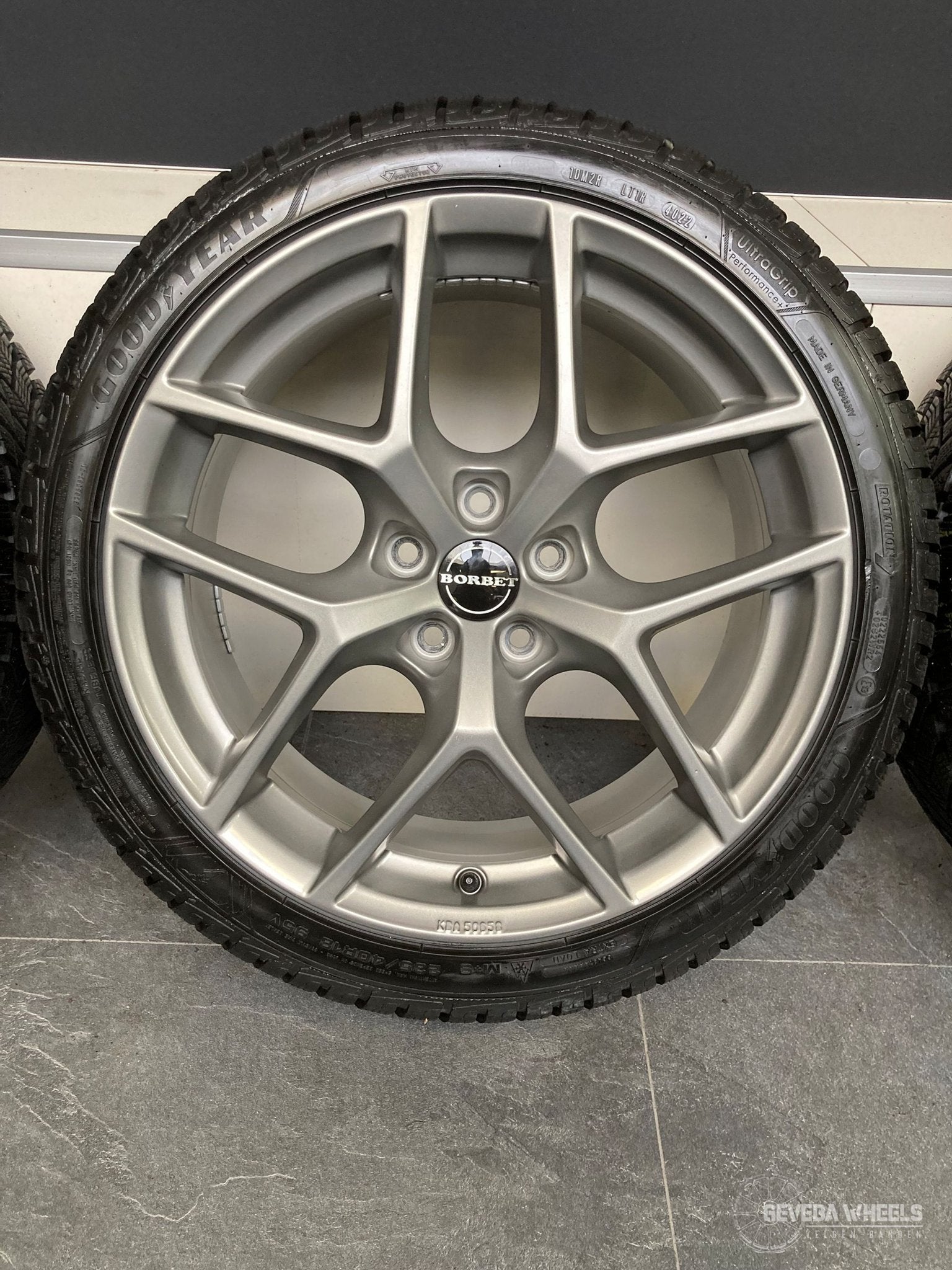 18” Ford Focus MK4 velgen + winterbanden 5x108 235/40/18, Auto-onderdelen, 18 inch, Gebruikt, -, -