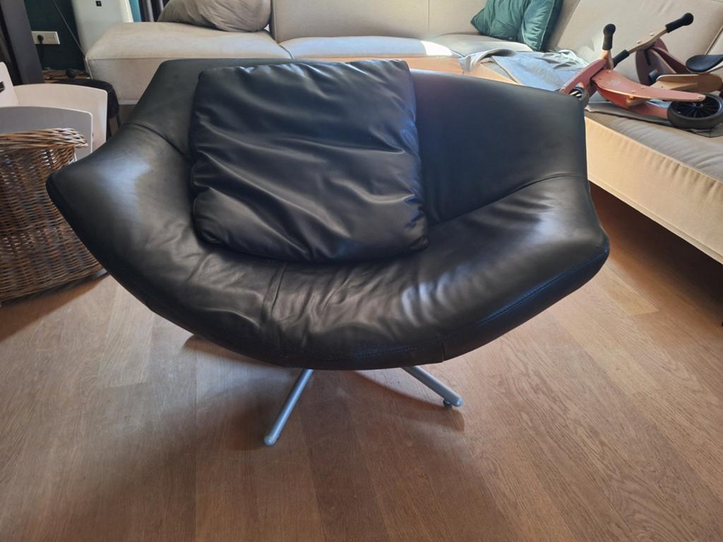 Gerard van den Berg 'Gigi' fauteuil for Label, Huis en Inrichting, Fauteuils, Ophalen, Gebruikt, 50 tot 75 cm, Leer