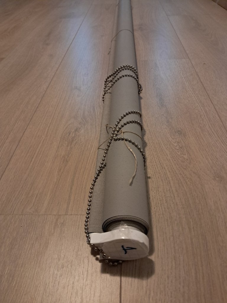 Rolgordijn minimaal 236 breed en 180cm lang taupe/grijs, Huis en Inrichting, Ophalen, Gebruikt, Koordbediening, 236 cm