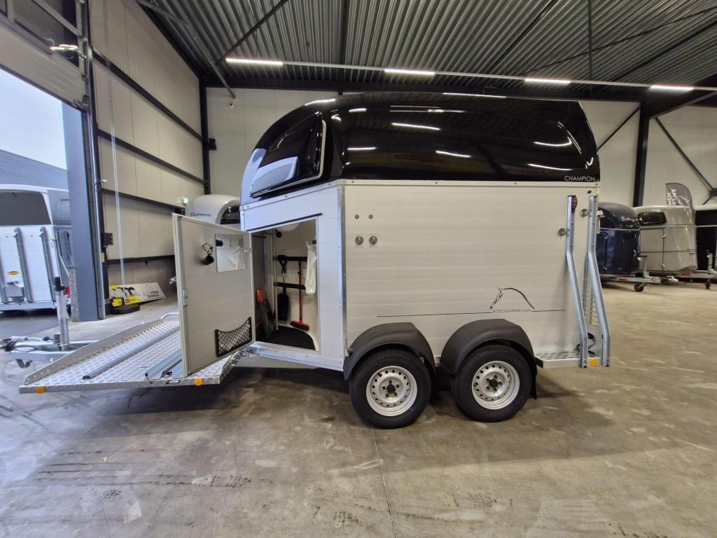 Nieuwe Champion C koetstrailer, veel extra's, Dieren en Toebehoren, Paarden en Pony's | Trailers en Aanhangwagens, Nieuw, Overige typen