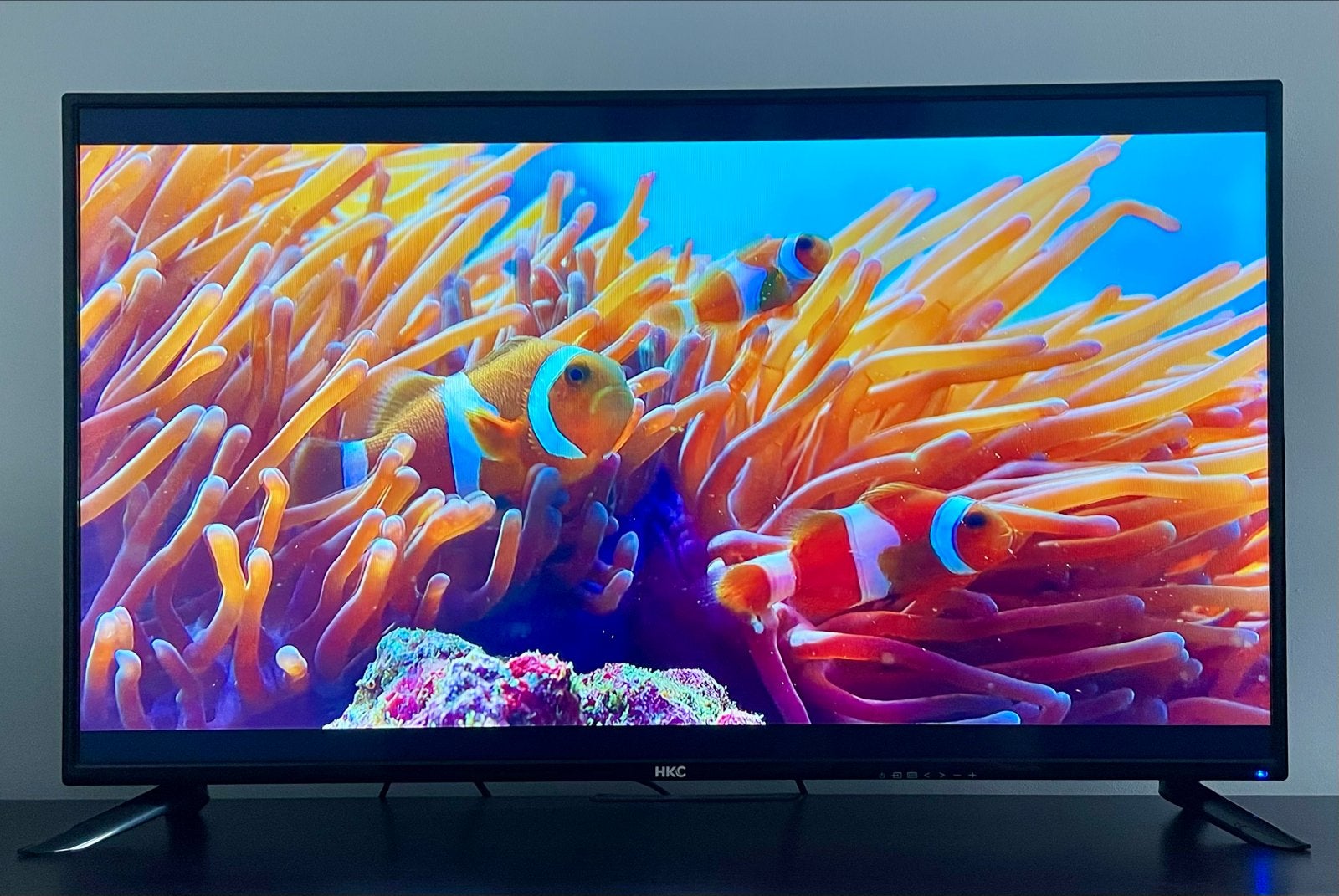 HKC 40 inch (107 cm) TV, Gebruikt, 50 Hz, 100 cm of meer, Ophalen