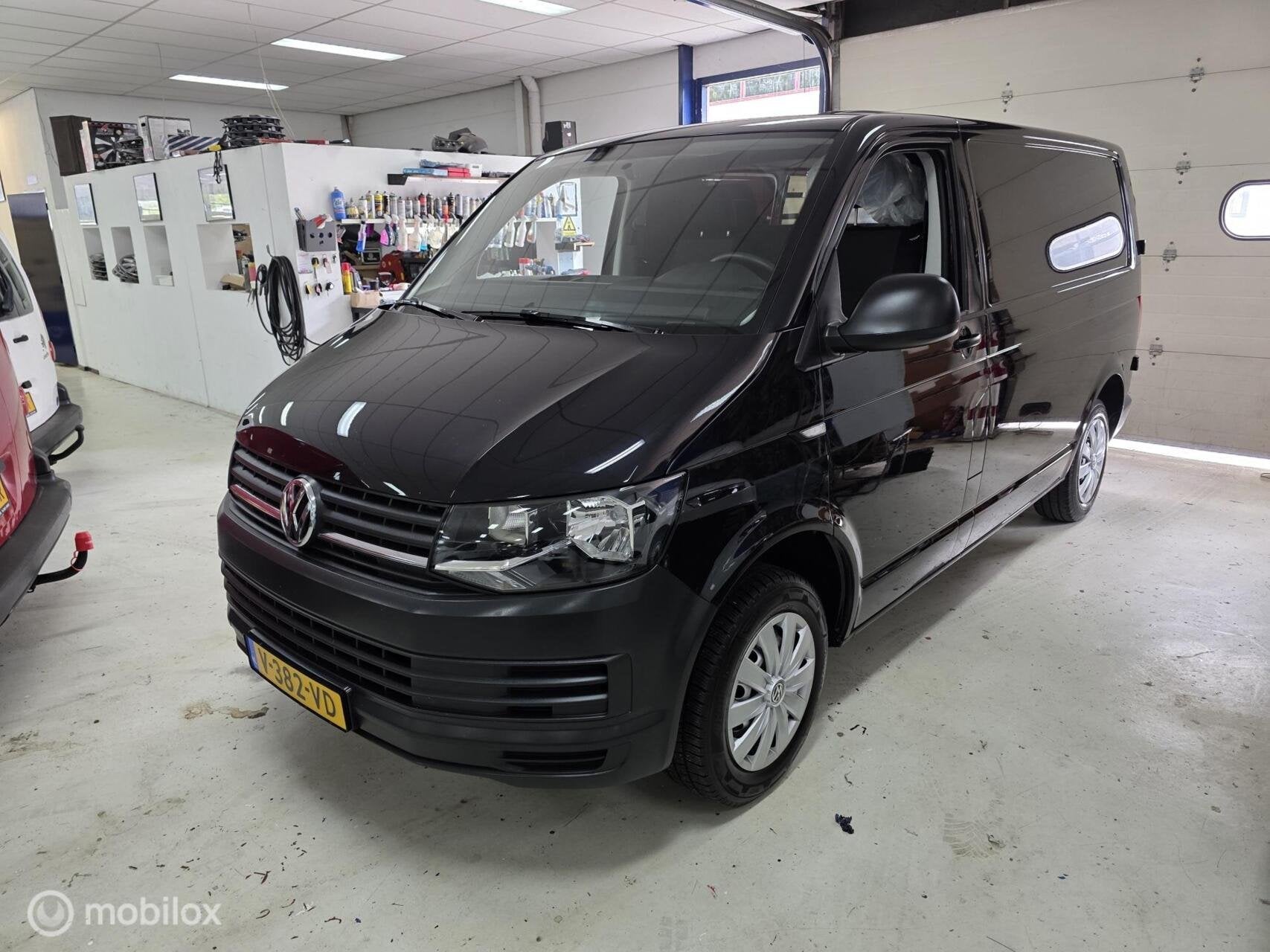 Volkswagen Transporter 2.0 TDI L1H1 Airco Cruise, 1780 kg, Gebruikt, Euro 6, 4 cilinders