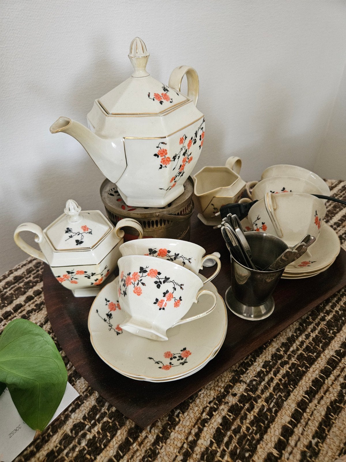 Vintage Tsjechoslowaaks theeservies met bloemmotief, Ophalen of Verzenden