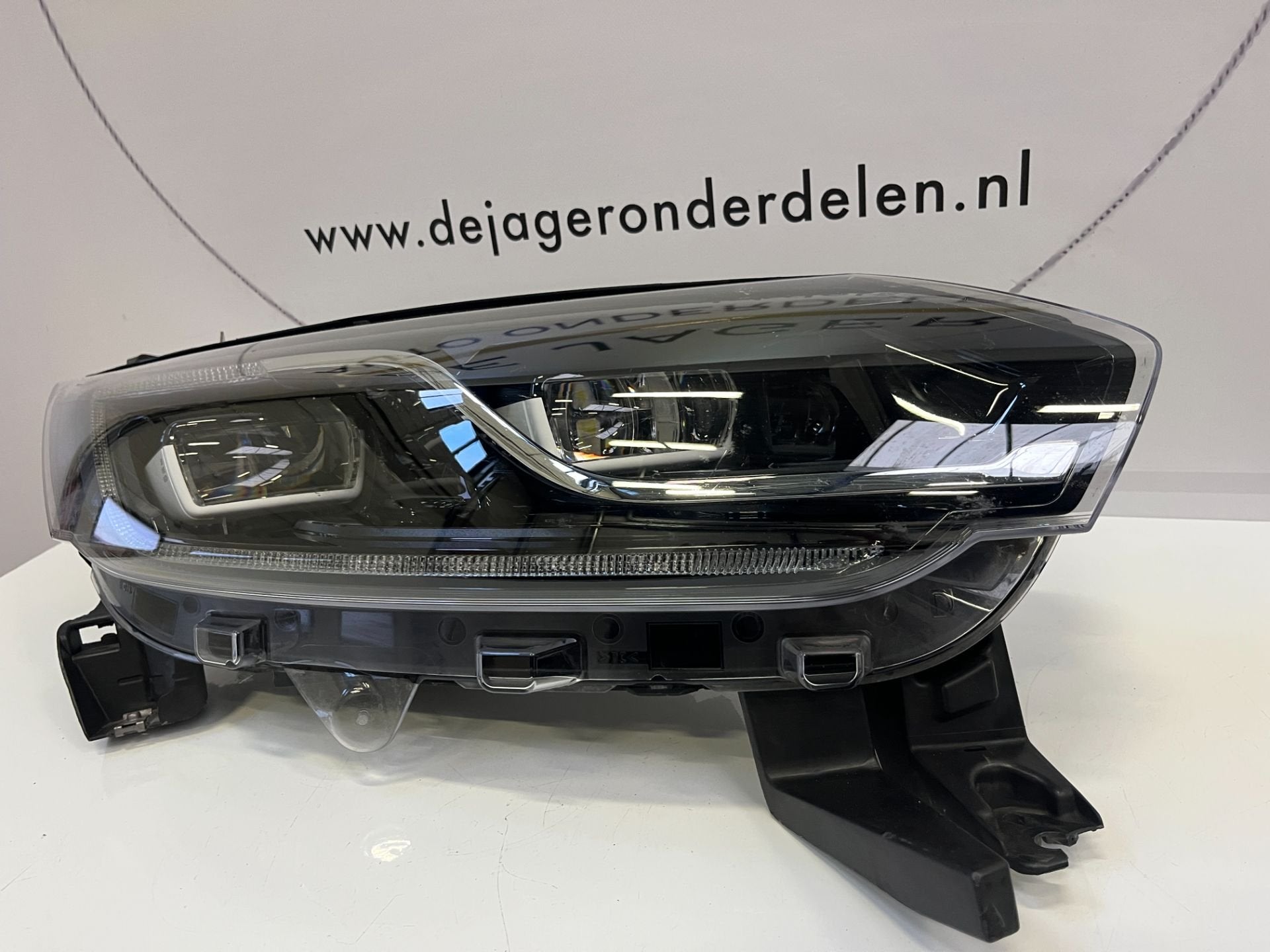 RENAULT ESPACE VOL LED KOPLAMP RECHTS 260104119R 2019-, Auto-onderdelen, Verlichting, Renault Group, Gebruikt, Contact.group@renault.com