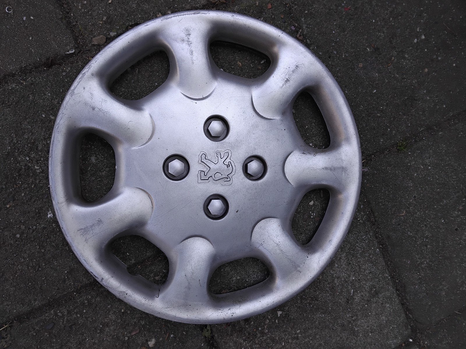 Peugeot wieldoppen 4 stuks, Auto diversen, Wieldoppen, Ophalen, Gebruikt