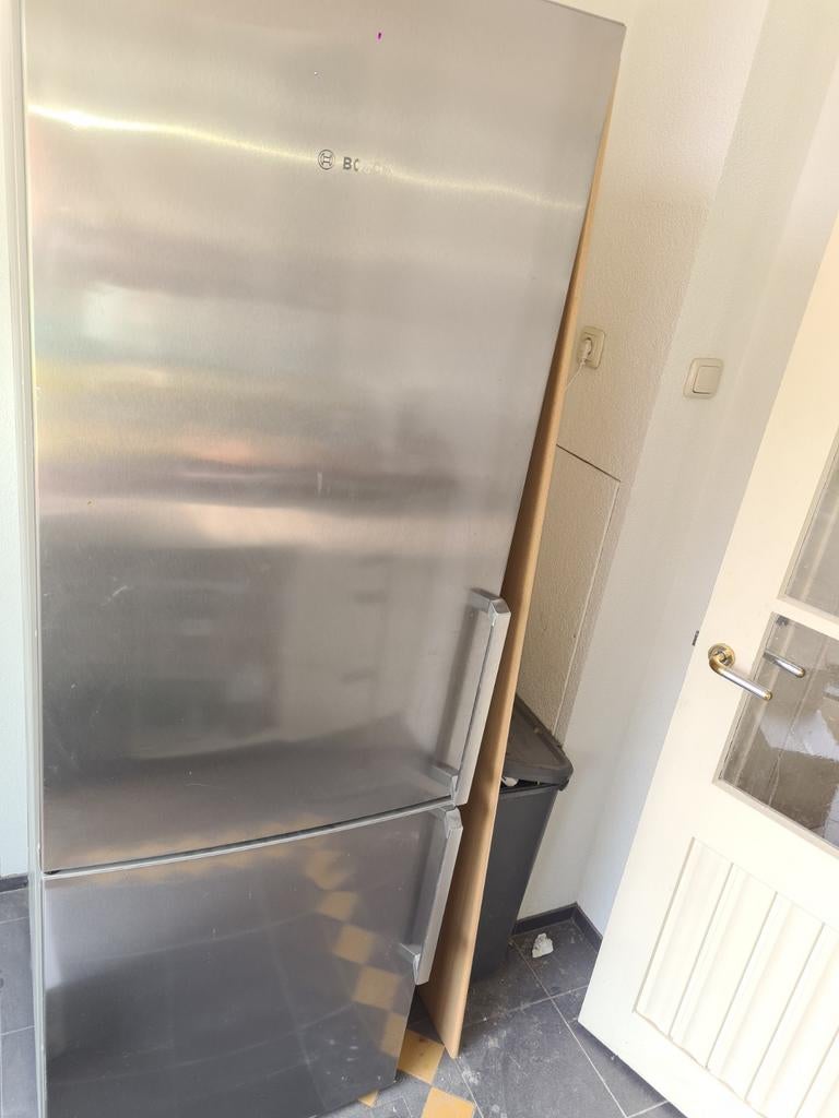Bosch Koelkast met Aparte Vriesvak - RVS Look, Witgoed en Apparatuur, Gebruikt, 200 liter of meer, 60 cm of meer, Met aparte vriezer