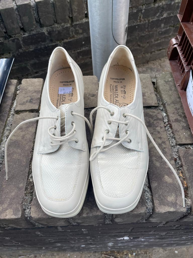 Nooit gedragen Waldläufer leren veterschoenen maat 41, Kleding | Dames, Schoenen, Nieuw, Schoenen met lage hakken, Beige, Ophalen of Verzenden