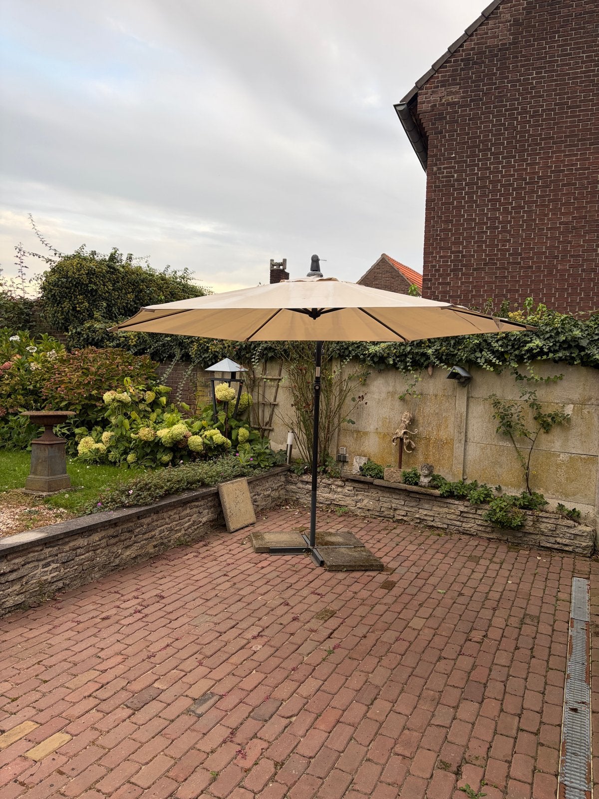 Zweefparasol 3 meter - Beige