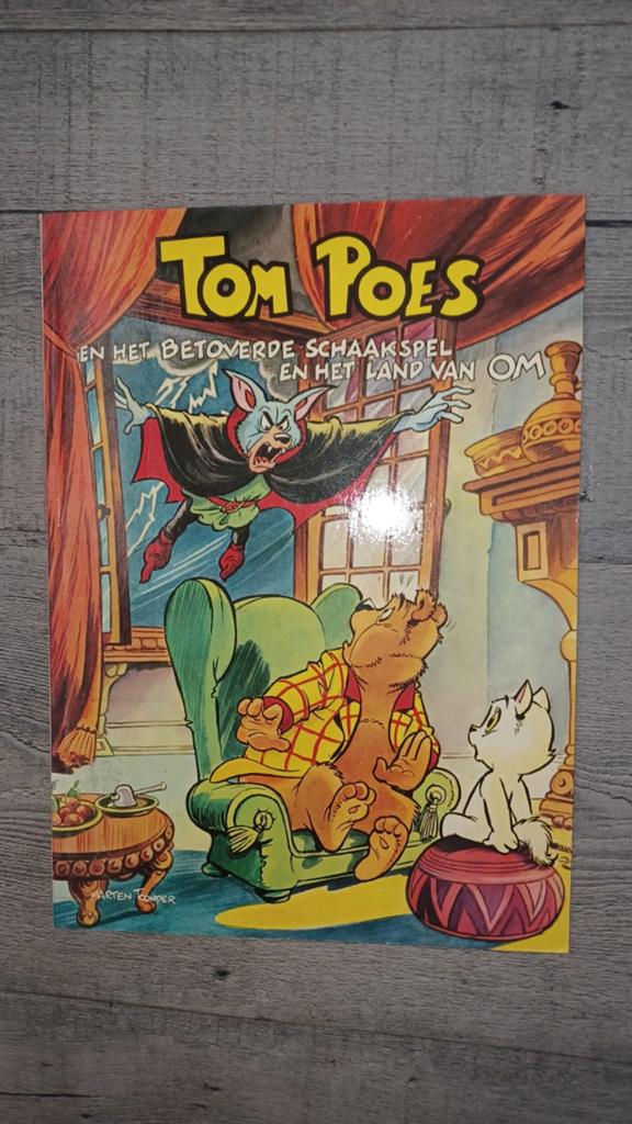 Tom Poes en het betoverde schaakspel en het land van OM, Boeken, Stripboeken, Gelezen, Marten Toonder, Eén stripboek, Ophalen of Verzenden