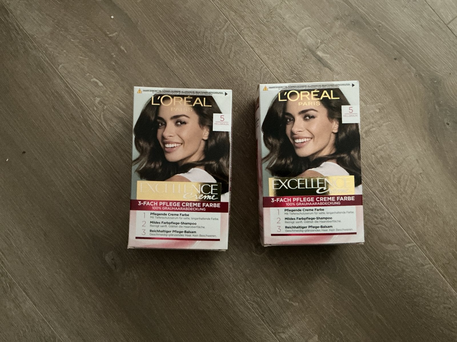 2x L'Oréal Excellence Haarverf Lichtbruin (Duits), Ophalen, Nieuw, Overige typen