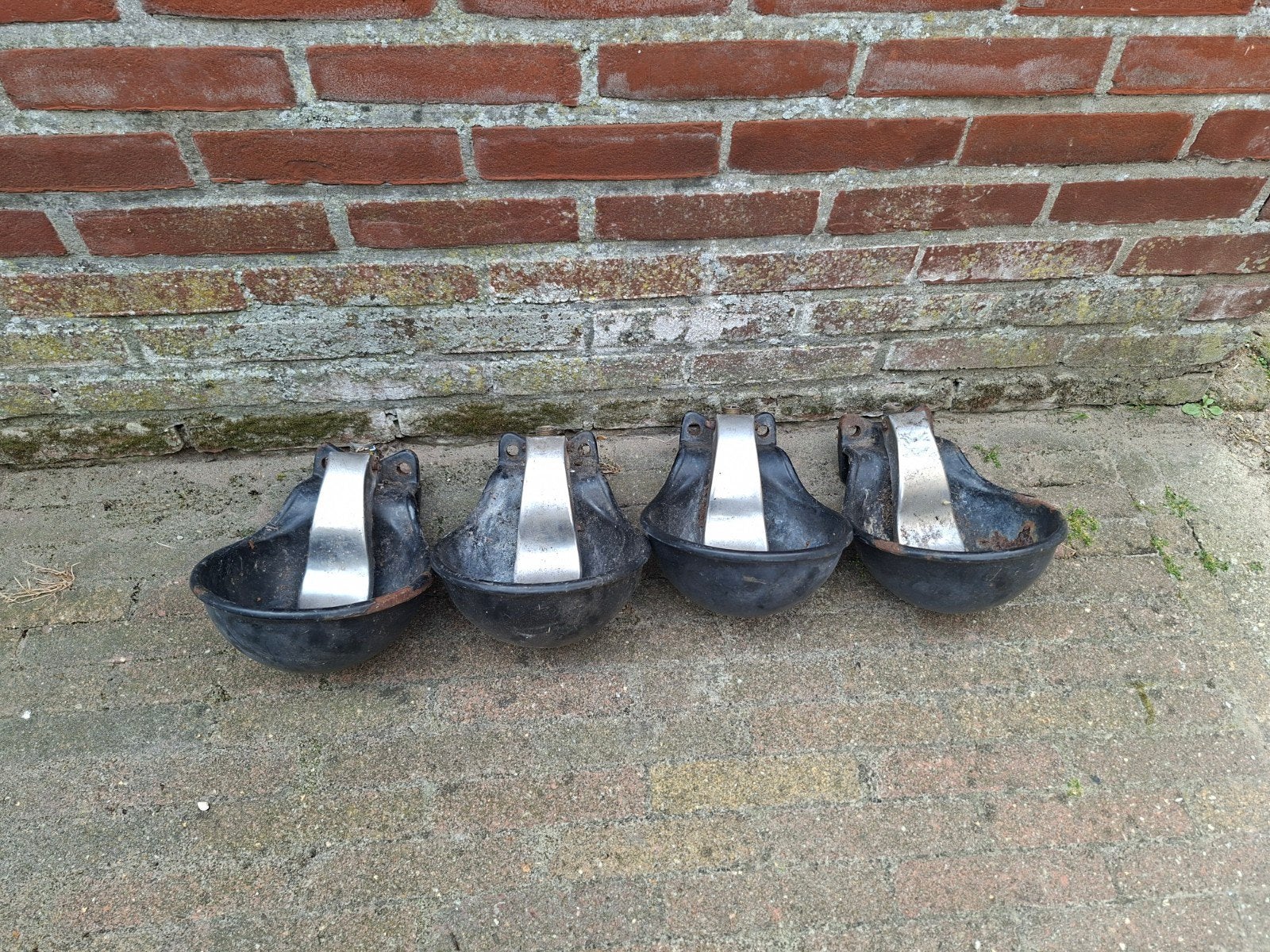 Drinkbak koeien /paarden, Ophalen