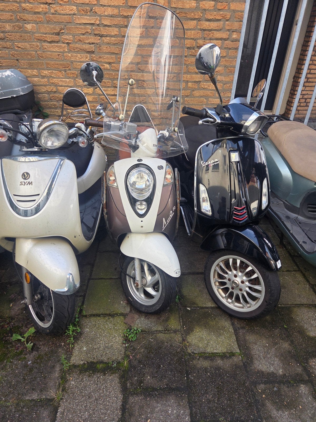 Sym allo en Sym mio 25km Vespa sprint 45km, Fietsen en Brommers, Ophalen of Verzenden, Gebruikt, Benzine, Allo