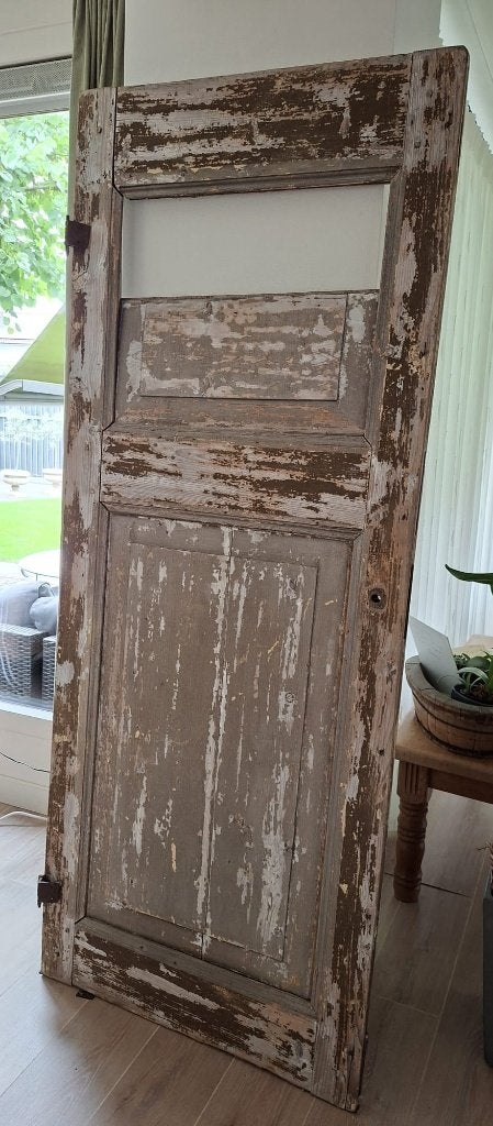 Mooie antieke decoratie deur, Ophalen