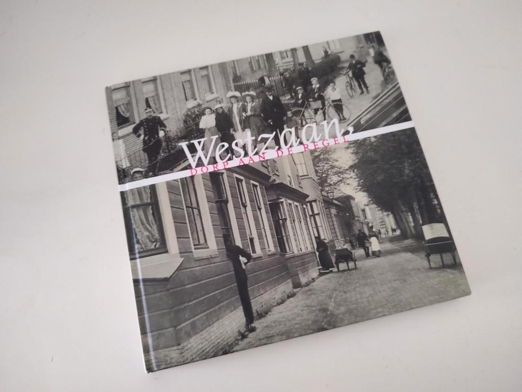 Westzaan, Dorp aan de regel - ISBN 9789071123924, 20e eeuw of later, Ophalen of Verzenden, Peter Roggeveen, Zo goed als nieuw