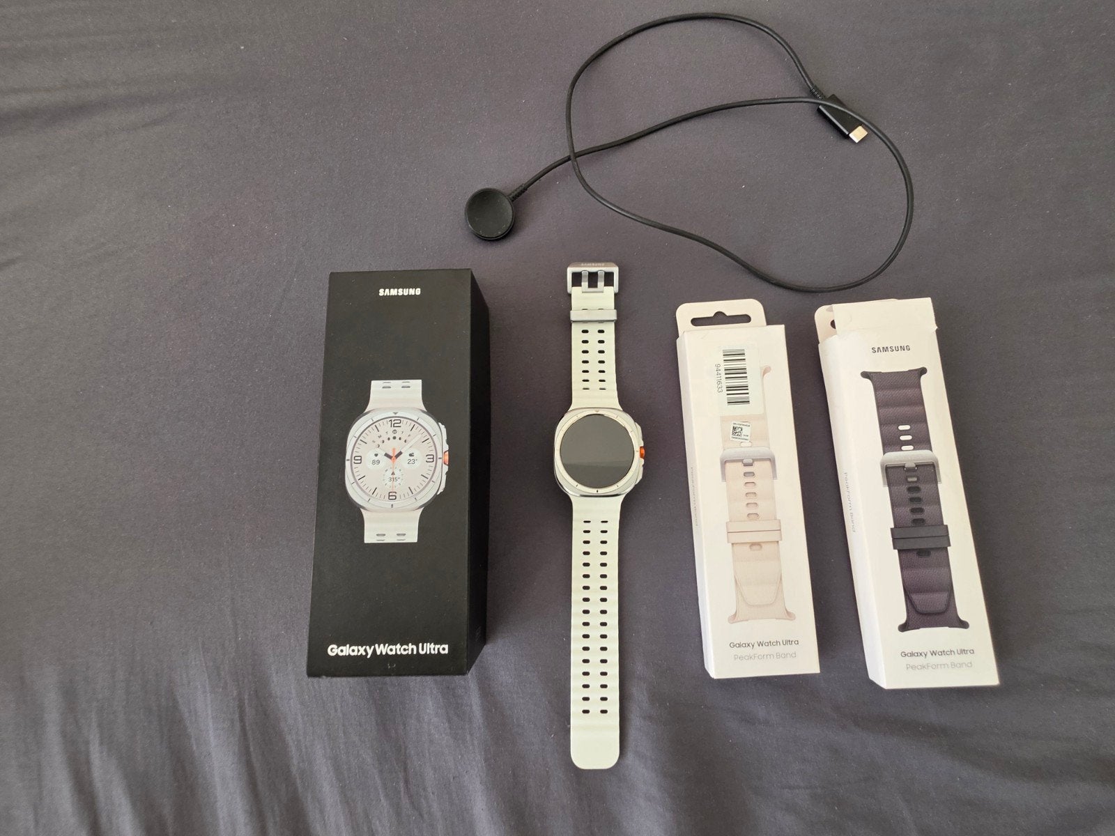Foto 2 van Samsung Galaxy Watch Ultra + extra's - NIEUWSTAAT