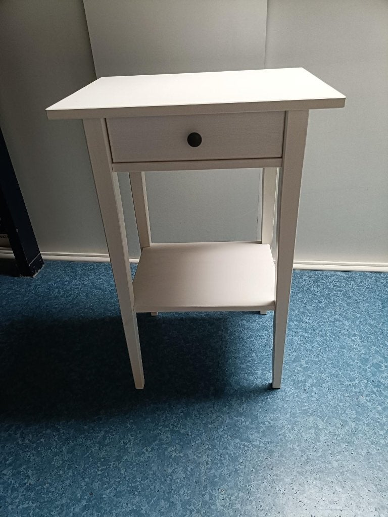 nachtkastje Ikea Hemnes, wit, Ophalen, Minder dan 45 cm, 55 tot 70 cm, Zo goed als nieuw
