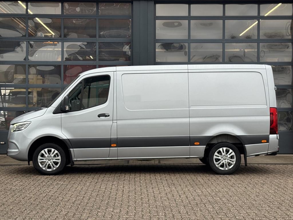 Mercedes-Benz Sprinter 317 L2H1 Select | 3,5t Trekhaak | LED, Automaat, Achterwielaandrijving, Gebruikt, 4 cilinders