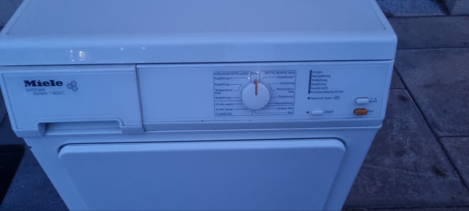 Miele SoftCare System T223C Condensdroger, Ophalen, 6 tot 8 kg, Gebruikt, Voorlader
