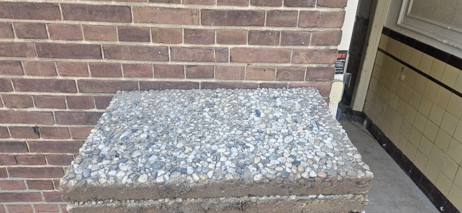 31 Grindtegel 40x60 gebruikt, gratis af te halen in Leiden, Ophalen, Gebruikt, Beton, Terrastegels