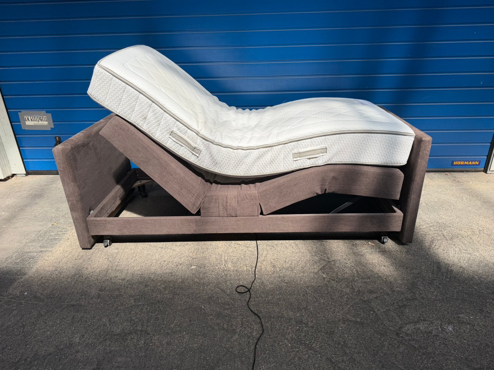 ZGAN Elektrisch eenpersoons boxspring bed met matras, Ophalen, 90 cm, Eenpersoons, Bruin