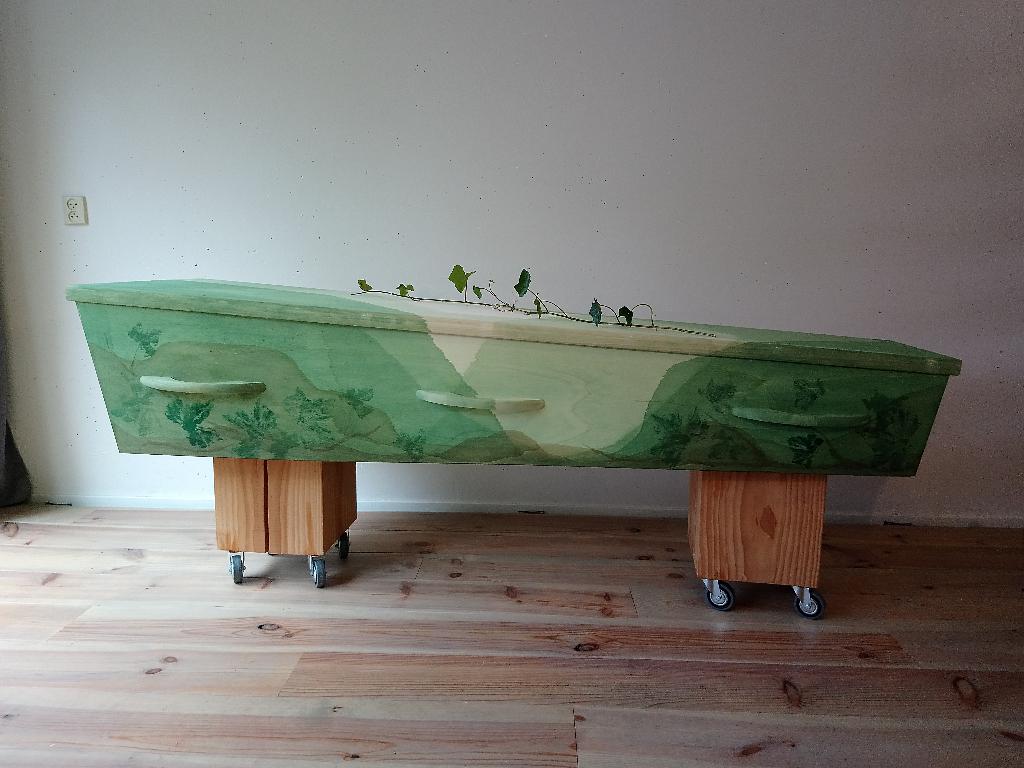 unieke uitvaartkist handgeschilderd groen, Antiek en Kunst, Ophalen