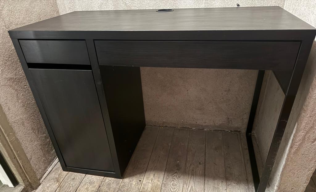 MICKE Bureau zwartbruin, 105x50 cm IKEA met 2 lades planken, Ophalen, Gebruikt, Met lades, Spaanplaat of MDF