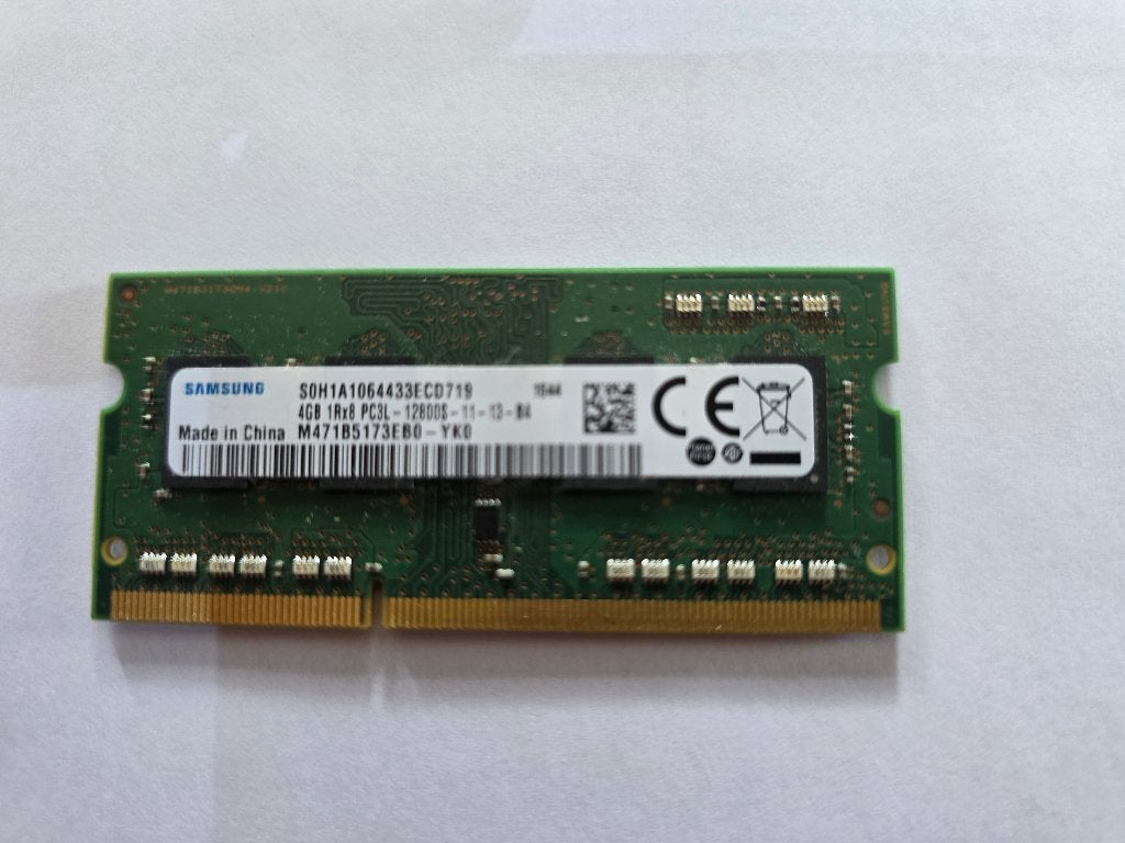 4 GB ( PCL3-12800s  samsung ) in nieuw staat, DDR3, Ophalen of Verzenden, Zo goed als nieuw, Laptop