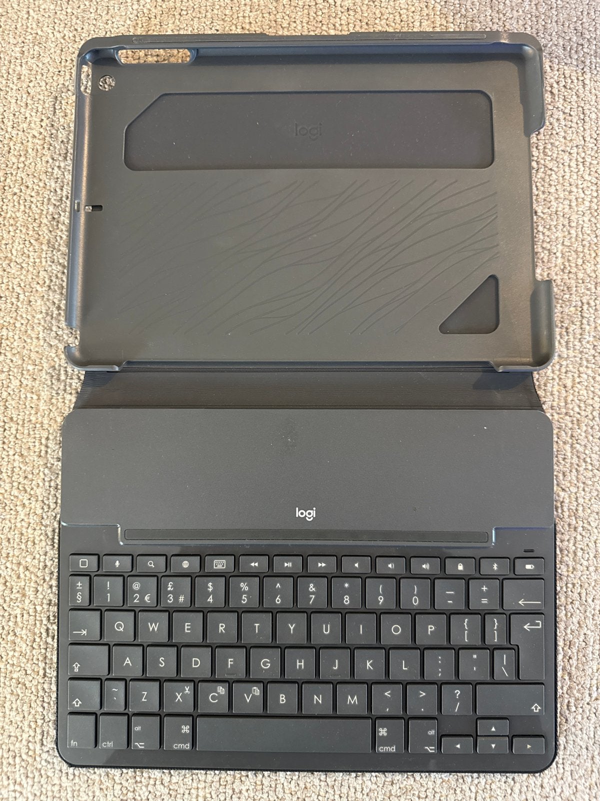 Logitech Slim Folio iPad toetsenbordhoes - QWERTY, Computers en Software, Ophalen, Zo goed als nieuw