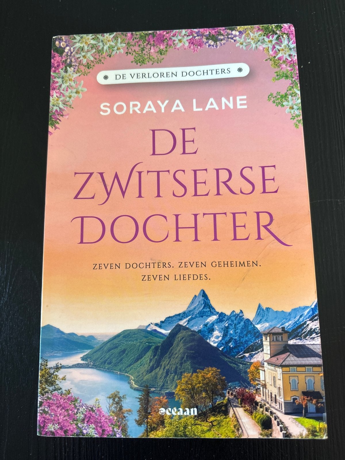 De Zwitserse Dochter - Soraya Lane (De Verloren Dochters), Ophalen of Verzenden, Gelezen, Nederland