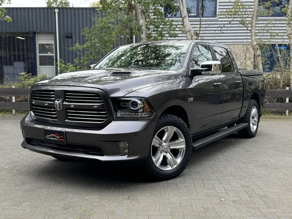 Dodge Ram 1500 4X4 SPORT 5.7 V8 LPG 2017 NAP (bj 2017), Automaat, Gebruikt, 5654 cc, 402 pk