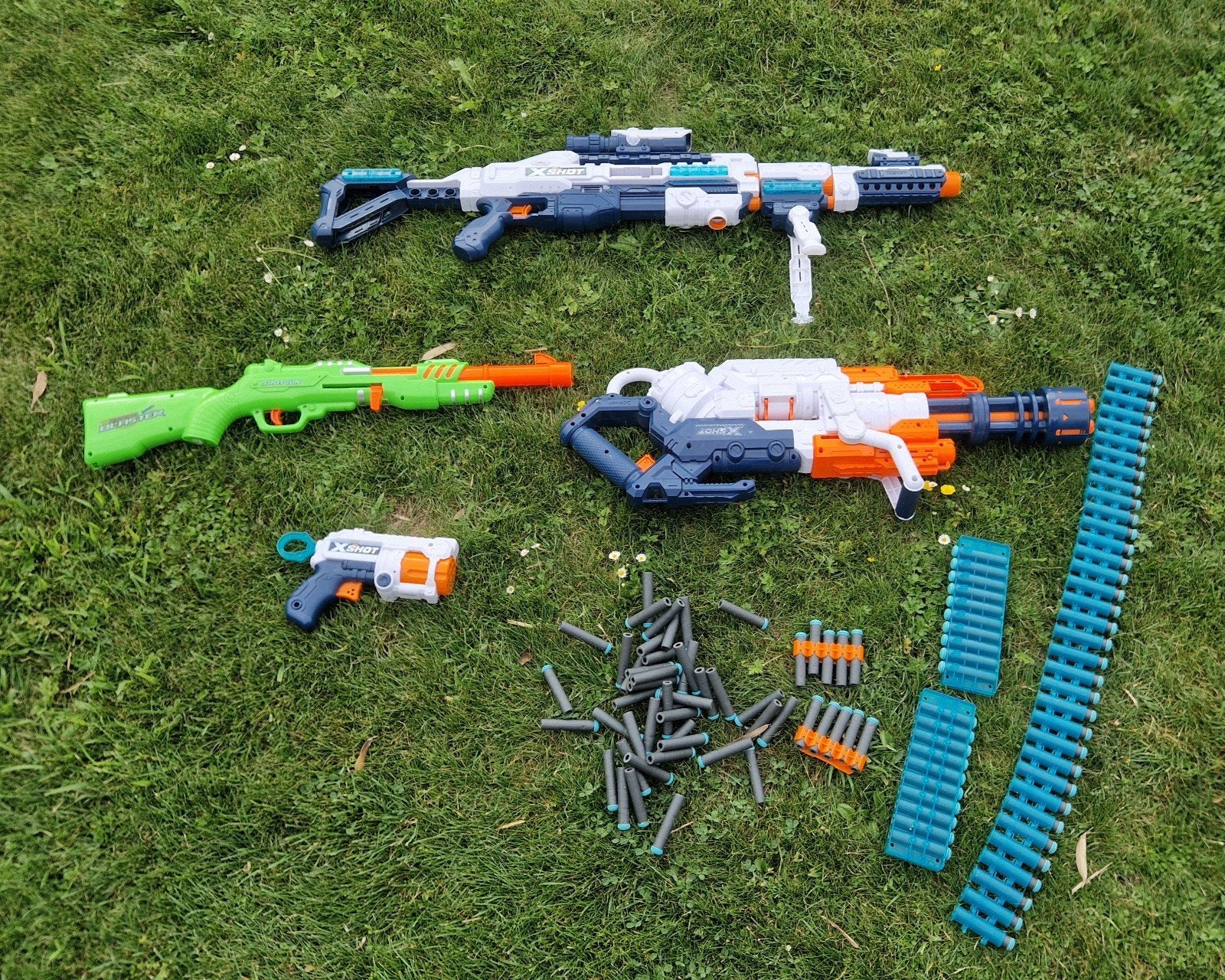 Diverse nerfblasters inclusief veel nerfs, Ophalen, Zo goed als nieuw